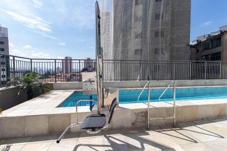 Apartamento para alugar com 26m², 1 quarto e sem vagaÁrea comum - Piscina