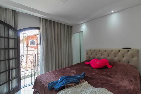 Casa à venda com 250m², 4 quartos e 5 vagasSuite