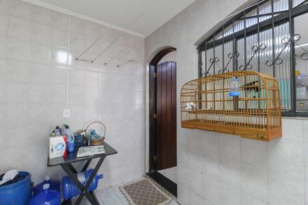 Casa à venda com 250m², 4 quartos e 5 vagasÁrea de Serviço