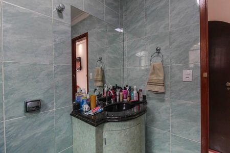 Casa à venda com 250m², 4 quartos e 5 vagasBanheiro da Suíte