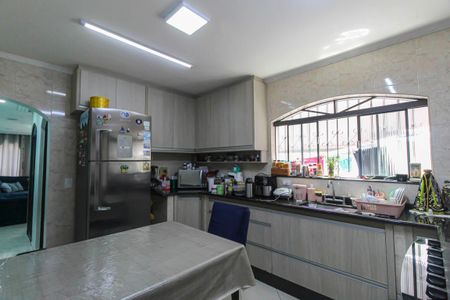 Casa à venda com 250m², 4 quartos e 5 vagasCozinha