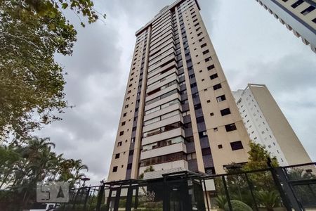 Apartamento à venda com 117m², 3 quartos e 2 vagas Apartamento à venda com 117m², 3 quartos e 2 vagasFachada