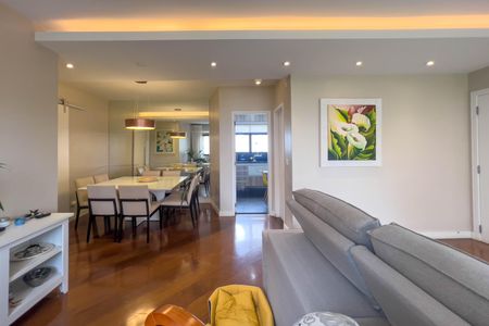 Apartamento à venda com 117m², 3 quartos e 2 vagas Apartamento à venda com 117m², 3 quartos e 2 vagasSala