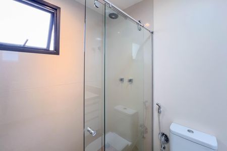 Apartamento à venda com 117m², 3 quartos e 2 vagas Apartamento à venda com 117m², 3 quartos e 2 vagasBanheiro da Suíte