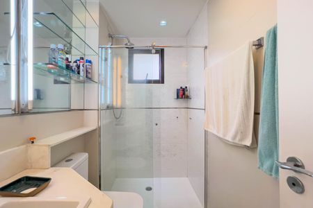 Apartamento à venda com 117m², 3 quartos e 2 vagas Apartamento à venda com 117m², 3 quartos e 2 vagasBanheiro Social
