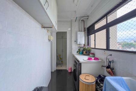 Apartamento à venda com 117m², 3 quartos e 2 vagas Apartamento à venda com 117m², 3 quartos e 2 vagasÁrea de Serviço