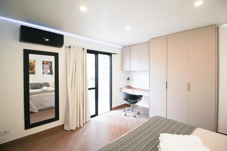 Apartamento para alugar com 94m², 1 quarto e 2 vagas Apartamento para alugar com 94m², 1 quarto e 2 vagasSuíte