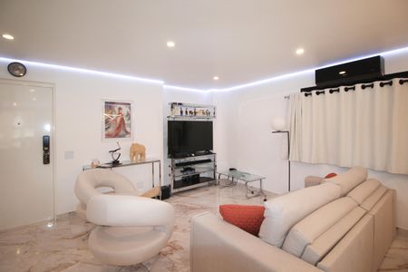 Apartamento para alugar com 94m², 1 quarto e 2 vagasSala