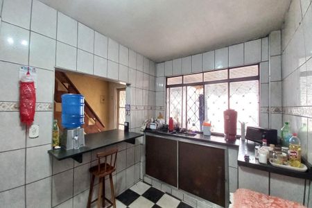 Casa à venda com 129m², 6 quartos e 2 vagasCozinha