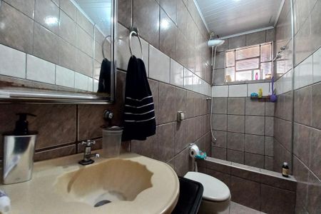 Casa à venda com 129m², 6 quartos e 2 vagasBanheiro