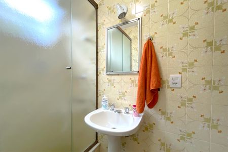 Apartamento à venda com 90m², 2 quartos e 1 vaga Apartamento à venda com 90m², 2 quartos e 1 vagaBanheiro