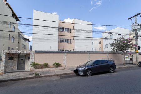 Apartamento à venda com 50m², 2 quartos e 1 vaga Apartamento à venda com 50m², 2 quartos e 1 vagaFachada
