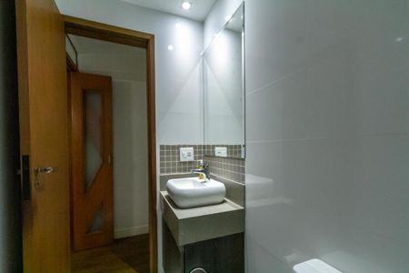 Apartamento à venda com 96m², 3 quartos e 2 vagas Apartamento à venda com 96m², 3 quartos e 2 vagasBanheiro Social