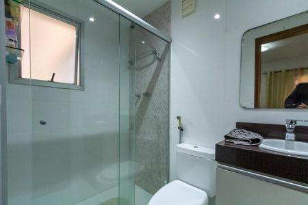 Apartamento à venda com 96m², 3 quartos e 2 vagas Apartamento à venda com 96m², 3 quartos e 2 vagasBanheiro da Suíte