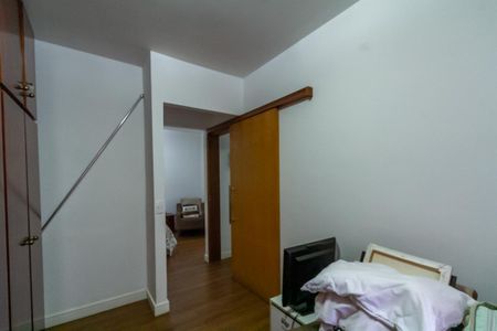 Apartamento à venda com 96m², 3 quartos e 2 vagas Apartamento à venda com 96m², 3 quartos e 2 vagasQuarto 1