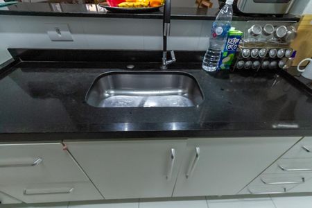 Apartamento à venda com 96m², 3 quartos e 2 vagas Apartamento à venda com 96m², 3 quartos e 2 vagasCozinha