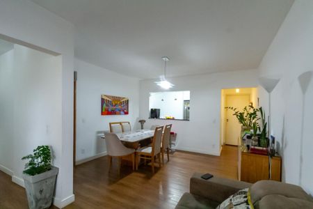 Apartamento à venda com 96m², 3 quartos e 2 vagas Apartamento à venda com 96m², 3 quartos e 2 vagasSala