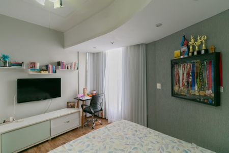 Apartamento à venda com 300m², 3 quartos e 2 vagasSuíte 1