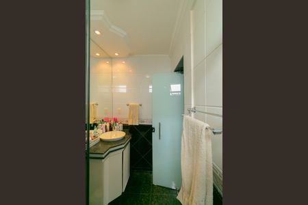 Apartamento à venda com 300m², 3 quartos e 2 vagasBanheiro da Suíte 1