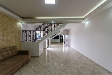 Sala de casa para alugar com 3 quartos, 150m² em Jardim dos Francos, São Paulo