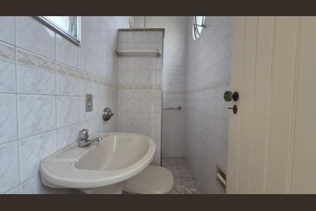 Apartamento à venda com 115m², 3 quartos e 1 vaga Apartamento à venda com 115m², 3 quartos e 1 vagaBanheiro de Serviço