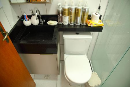 Apartamento à venda com 58m², 2 quartos e 1 vagaBanheiro da Suíte 1