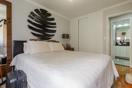 Quarto 1 de apartamento à venda com 2 quartos, 70m² em Moema, São Paulo