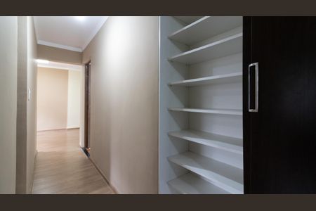 Apartamento à venda com 56m², 2 quartos e 1 vagaBanheiro Corredor