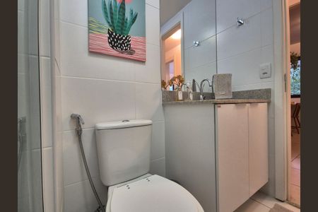 Apartamento para alugar com 60m², 2 quartos e sem vagaBanheiro
