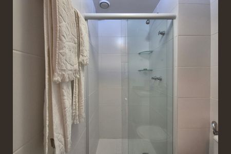 Apartamento para alugar com 60m², 2 quartos e sem vagaBanheiro