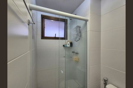 Apartamento para alugar com 60m², 2 quartos e sem vagaBanheiro da Suíte