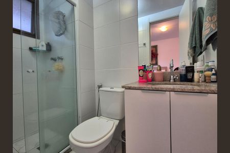 Apartamento para alugar com 60m², 2 quartos e sem vagaBanheiro da Suíte