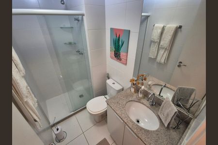 Apartamento para alugar com 60m², 2 quartos e sem vagaBanheiro