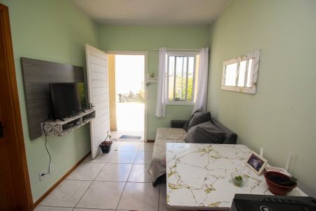 Sala de casa de condomínio para alugar com 2 quartos, 50m² em Restinga, Porto Alegre