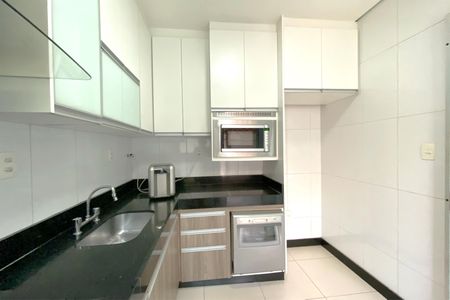 Casa à venda com 240m², 3 quartos e 6 vagasCozinha