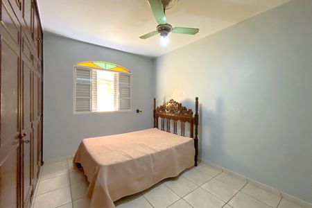 Casa à venda com 240m², 3 quartos e 6 vagasSuite 1