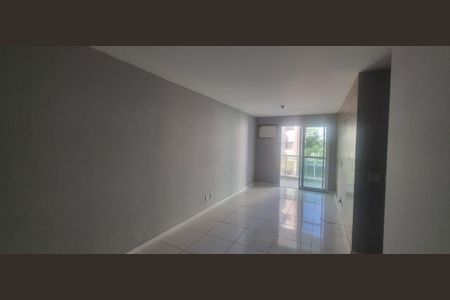 Apartamento à venda com 97m², 4 quartos e 2 vagasSala