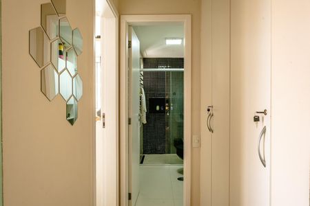 Apartamento à venda com 45m², 1 quarto e 2 vagasBanheiro da Suíte 1