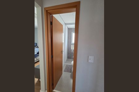 Apartamento à venda com 82m², 3 quartos e 3 vagas Apartamento à venda com 82m², 3 quartos e 3 vagasBanheiro Social