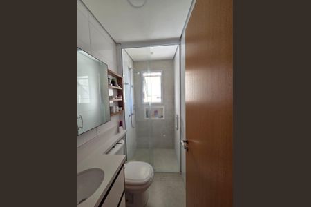 Apartamento à venda com 82m², 3 quartos e 3 vagas Apartamento à venda com 82m², 3 quartos e 3 vagasBanheiro Suíte 1