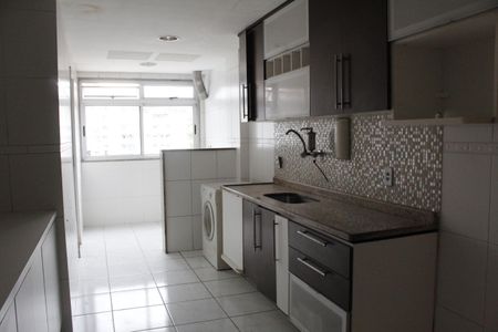 Apartamento à venda com 241m², 4 quartos e 2 vagasCozinha
