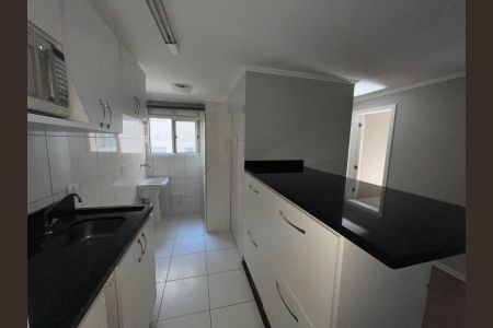 Cozinha de apartamento para alugar com 3 quartos, 55m² em Santa Cândida, Curitiba