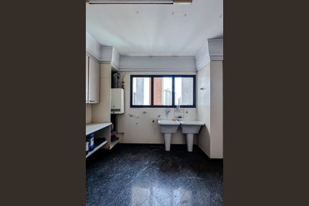 Apartamento para alugar com 400m², 4 quartos e 4 vagasÁrea de Serviço