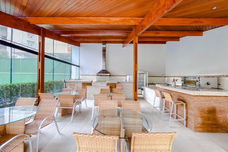 Apartamento para alugar com 400m², 4 quartos e 4 vagasÁrea comum - Churrasqueira