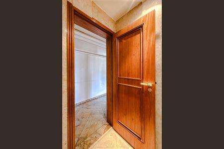 Apartamento para alugar com 400m², 4 quartos e 4 vagasLavabo