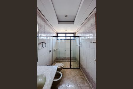 Apartamento para alugar com 400m², 4 quartos e 4 vagasBanheiro da Suíte 3