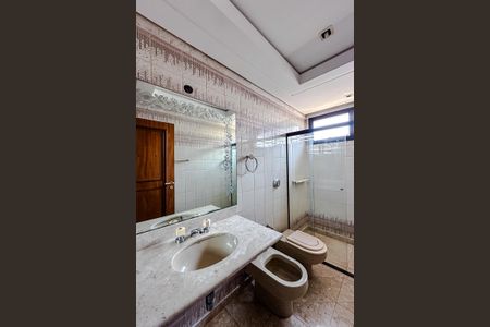 Apartamento para alugar com 400m², 4 quartos e 4 vagasBanheiro da Suíte 3