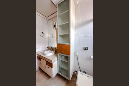 Apartamento para alugar com 400m², 4 quartos e 4 vagasBanheiro da Suíte 2