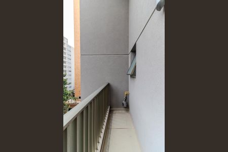 Apartamento à venda com 389m², 4 quartos e 6 vagas Apartamento à venda com 389m², 4 quartos e 6 vagasVaranda Área de Serviço