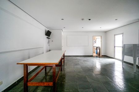 Apartamento à venda com 57m², 2 quartos e 1 vagaÁrea comum